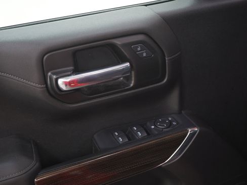 Used 2021 Chevrolet Silverado 1500 RST AWD/4WD image 22