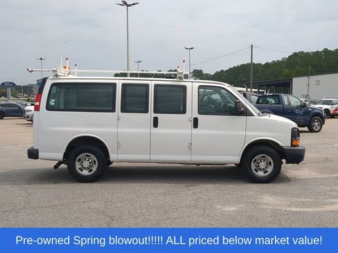 Used 2016 Chevrolet Express 2500 RWD image 14