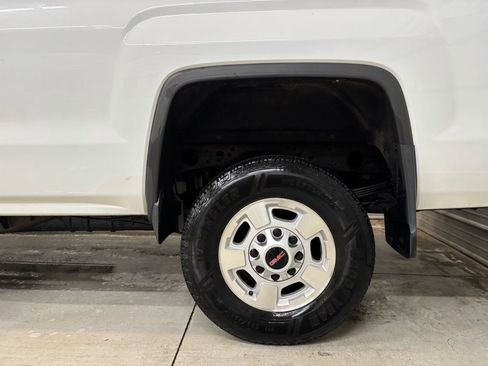 Used 2018 GMC Sierra 2500 SLE w/ HD SLE Preferred Plus Package image 6