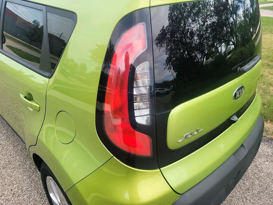 Used 2016 Kia Soul w/ Convenience Package FWD image 14