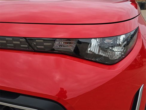 Used 2025 Kia Soul LX w/ LX Technology Package image 26