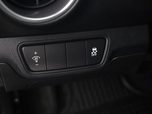 Used 2022 Kia Forte LXS FWD image 11