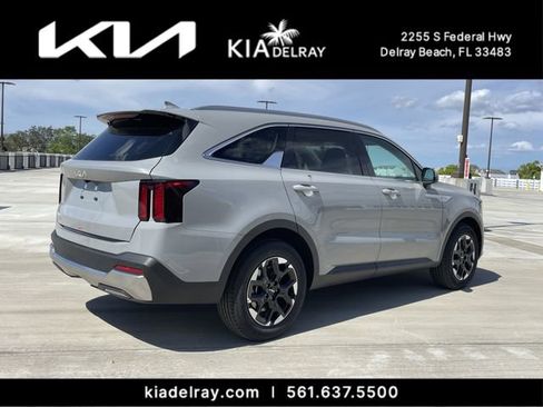 New 2026 Kia Sorento S image 3