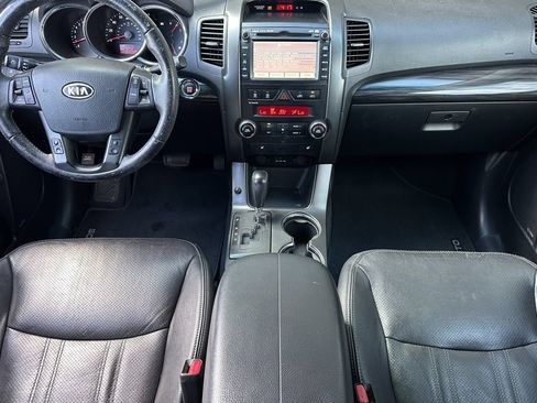 Used 2013 Kia Sorento EX w/ Premium Plus Pkg FWD image 10