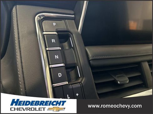 Used 2024 Chevrolet Tahoe LT w/ Luxury Package AWD/4WD image 25