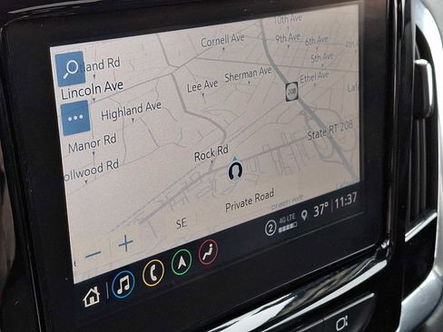 Used 2023 Chevrolet Traverse LT w/ LT Premium Package image 16