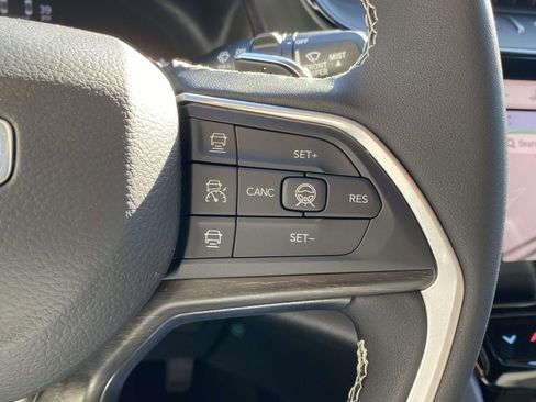New 2026 Jeep Grand Cherokee L 4WD image 23