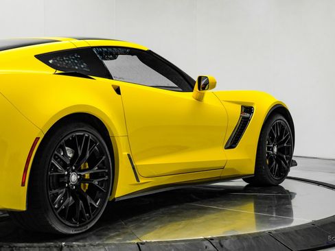 Used 2018 Chevrolet Corvette Z06 image 28