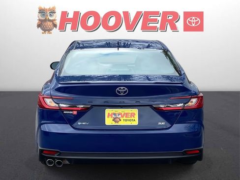 New 2026 Toyota Camry SE image 3