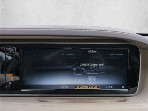 Used 2017 Mercedes-Benz S 550 Sedan image 11