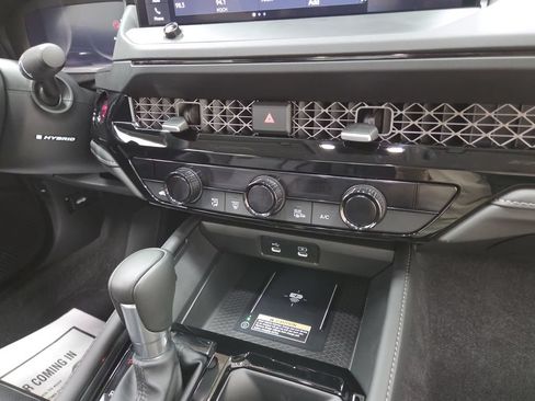 Used 2024 Honda Accord Touring image 14