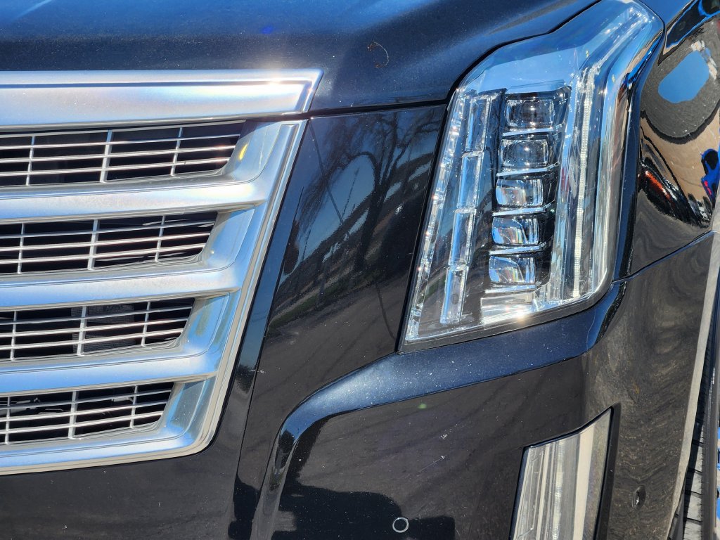 Used 2020 Cadillac Escalade 2WD w/ LPO, Radiant Package image 8