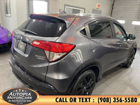 Used 2021 Honda HR-V Sport image 6