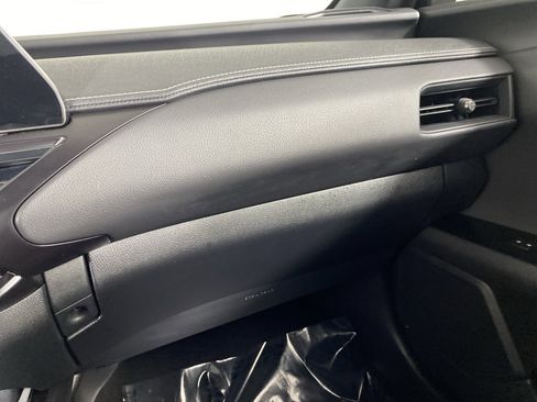 Used 2024 Lexus UX 250h AWD image 31