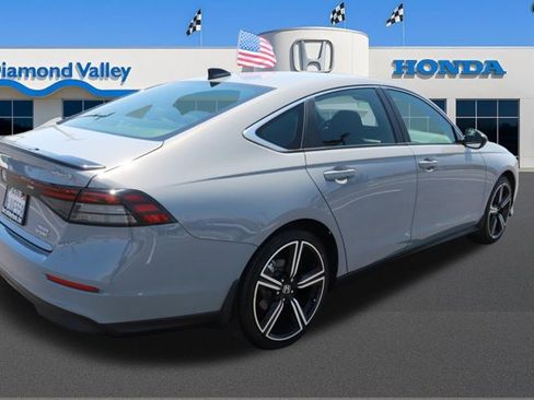 Used 2024 Honda Accord Sport image 6