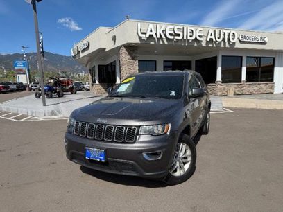 Used 2017 Jeep Grand Cherokee Laredo w/ Quick Order Package 23E