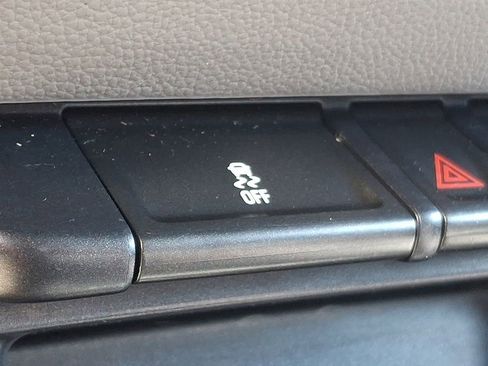 Used 2019 Chevrolet Colorado W/T image 26