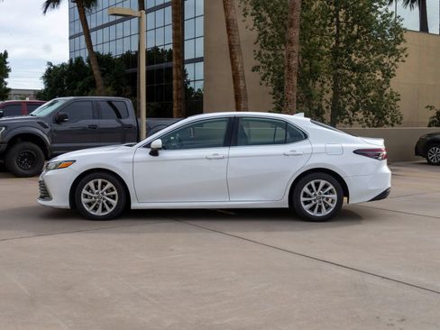 Used 2024 Toyota Camry LE w/ Convenience Package FWD image 7