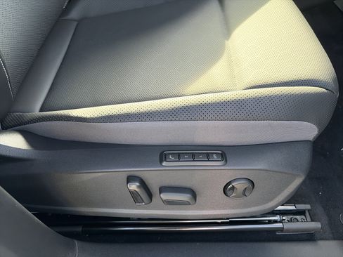 New 2025 Volkswagen ID.4 Pro S Plus image 22