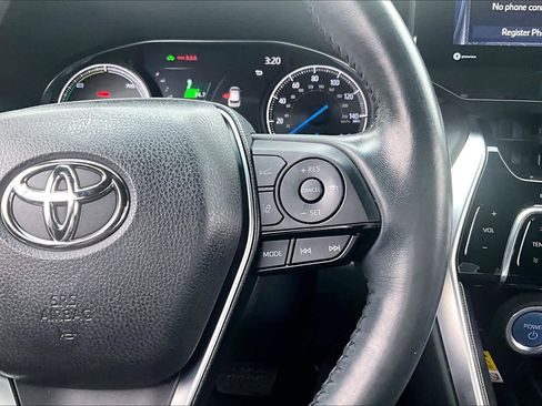 Used 2021 Toyota Venza Limited image 24