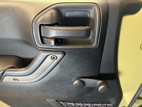 Used 2013 Jeep Wrangler Sport AWD/4WD image 17