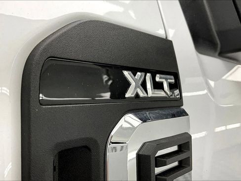 New 2025 Ford F350 XLT w/ FX4 Off-Road Package image 9