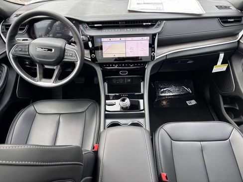 New 2026 Jeep Grand Cherokee L Limited w/ Limited Altitude Package image 3