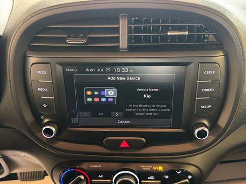 Certified 2023 Kia Soul LX FWD image 19