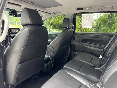 Used 2023 Honda Odyssey EX-L image 18