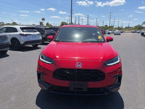 Certified 2024 Honda HR-V EX-L image 2