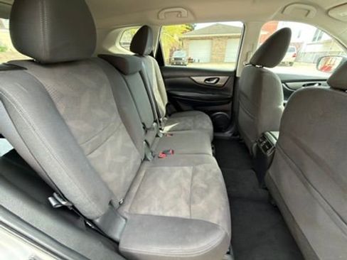 Used 2016 Nissan Rogue S w/ Appearance Package AWD/4WD image 28