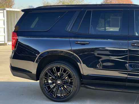 Used 2021 GMC Yukon SLT image 11