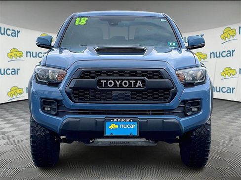 Used 2018 Toyota Tacoma TRD Pro image 2