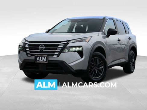 Used 2024 Nissan Rogue S image 1