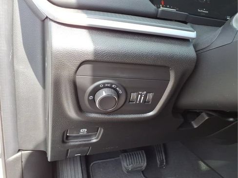 New 2026 Jeep Grand Cherokee Laredo X AWD/4WD image 17