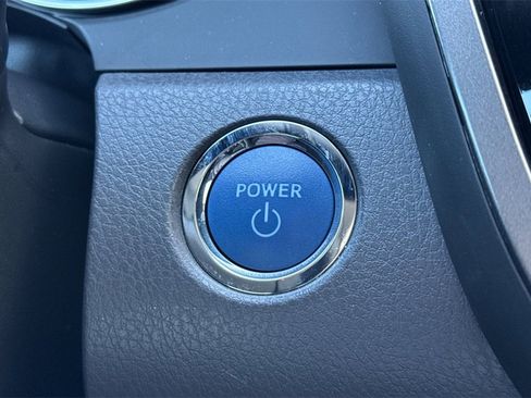 Used 2022 Toyota Camry LE image 24
