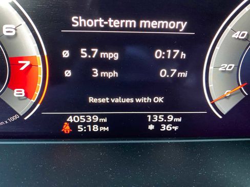 Used 2021 Audi Q5 Premium Plus image 9