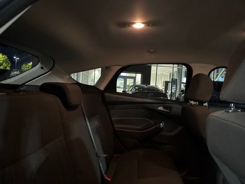 Used 2016 Ford Focus SE FWD image 26