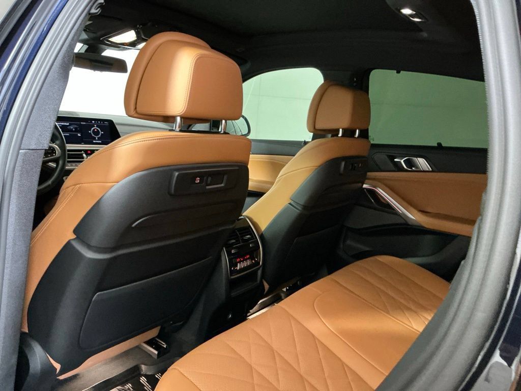 Certified 2023 BMW X6 M50i w/ Executive Package AWD/4WD image 25