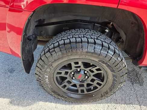 Used 2021 Toyota 4Runner Venture w/ Moonroof Package AWD/4WD image 18