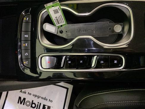 Used 2023 Buick Envision Essence image 43