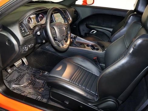 Used 2016 Dodge Challenger R/T Scat Pack RWD image 13
