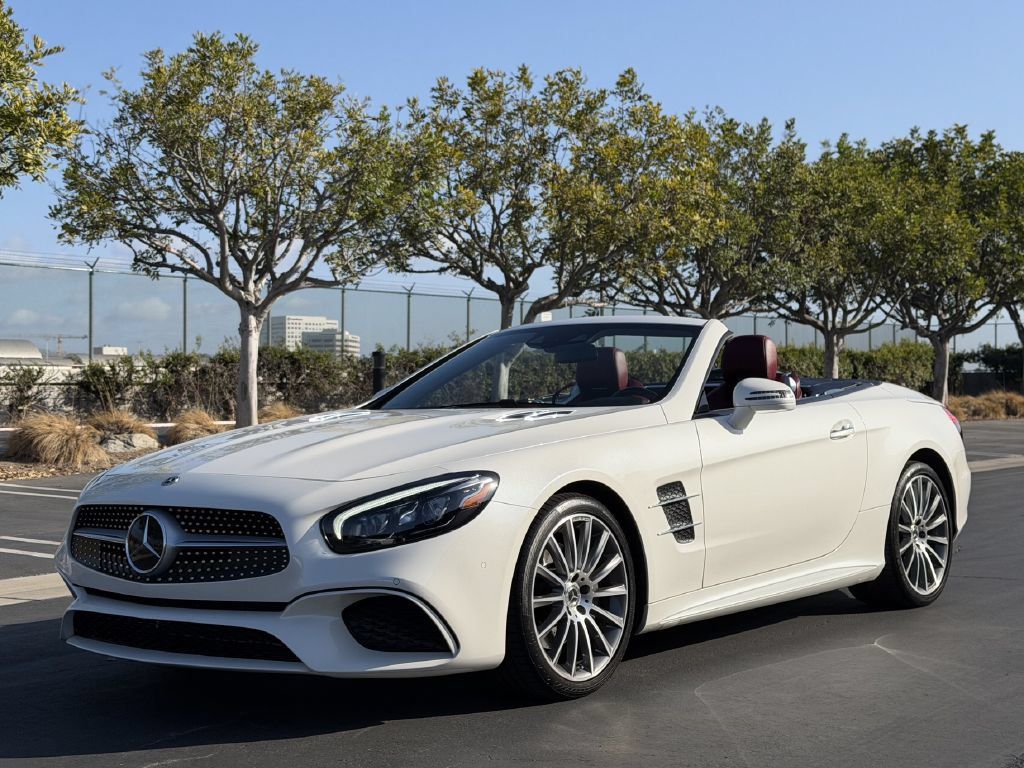 Used 2018 Mercedes-Benz SL 450 image 3