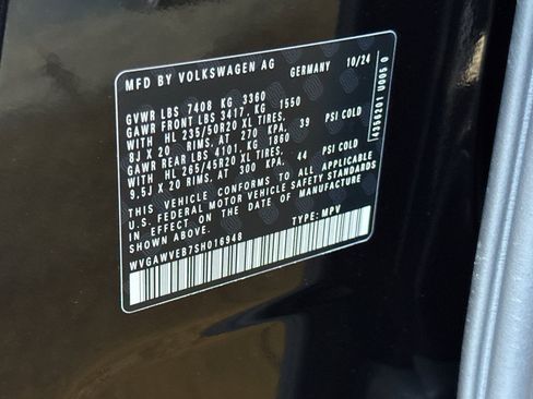 New 2025 Volkswagen ID. Buzz Pro S RWD image 30