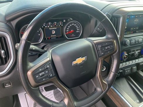 Used 2021 Chevrolet Silverado 1500 High Country w/ Technology Package AWD/4WD image 17