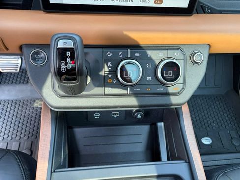 Used 2022 Land Rover Defender 90 X AWD/4WD image 20