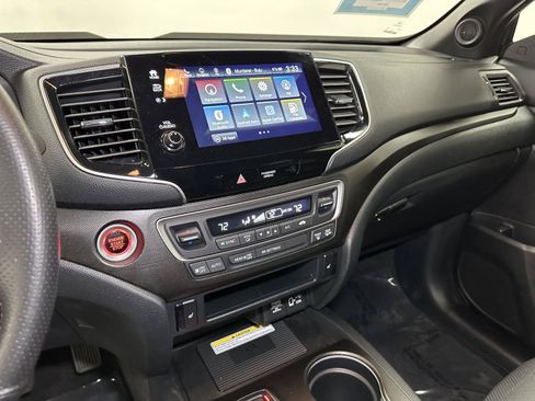 Certified 2023 Honda Passport TrailSport image 28