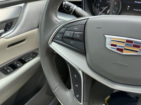 Used 2021 Cadillac XT5 Premium Luxury image 76