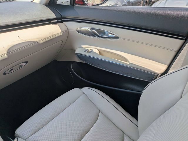 Used 2023 Genesis GV70 2.5T w/ Advanced Package AWD/4WD image 17