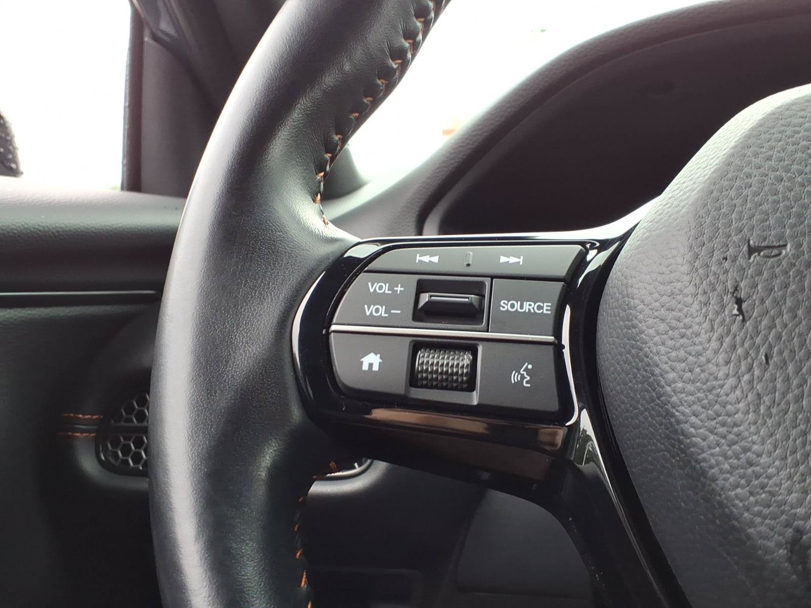 Certified 2025 Honda HR-V Sport image 26